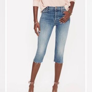 NWT Mother Stunner Knicker Fray Denim Crops in Make Me - Size 30